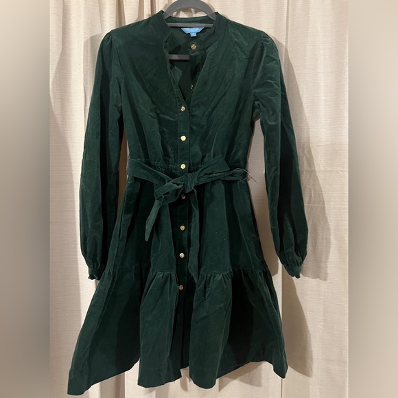 Dresses & Skirts - BRAND NEW WOMENS GREEN DRESS NWOT XS